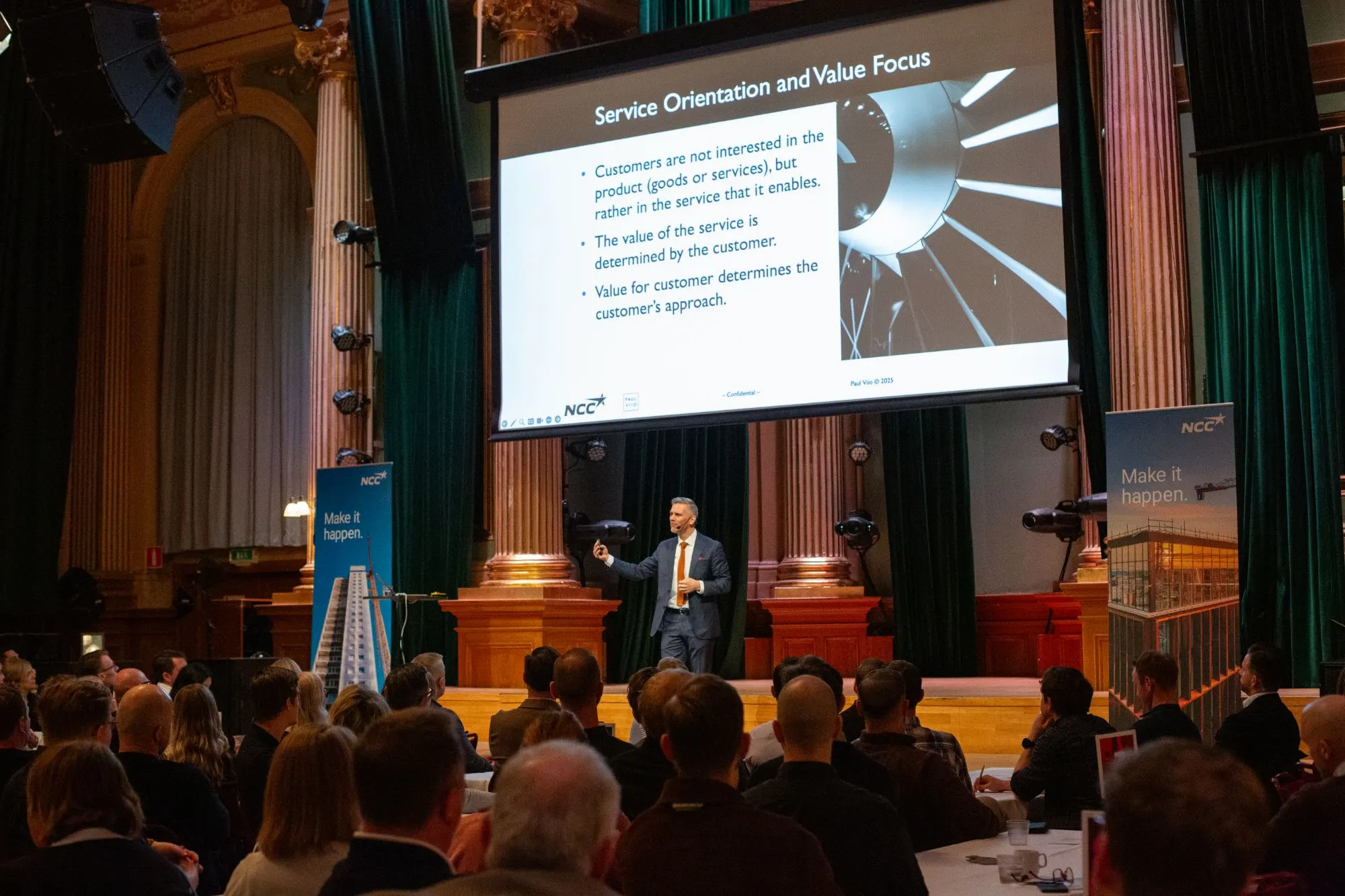 Dr. Paul Viio delivering a keynote on service orientation and value focus at NCC Sweden